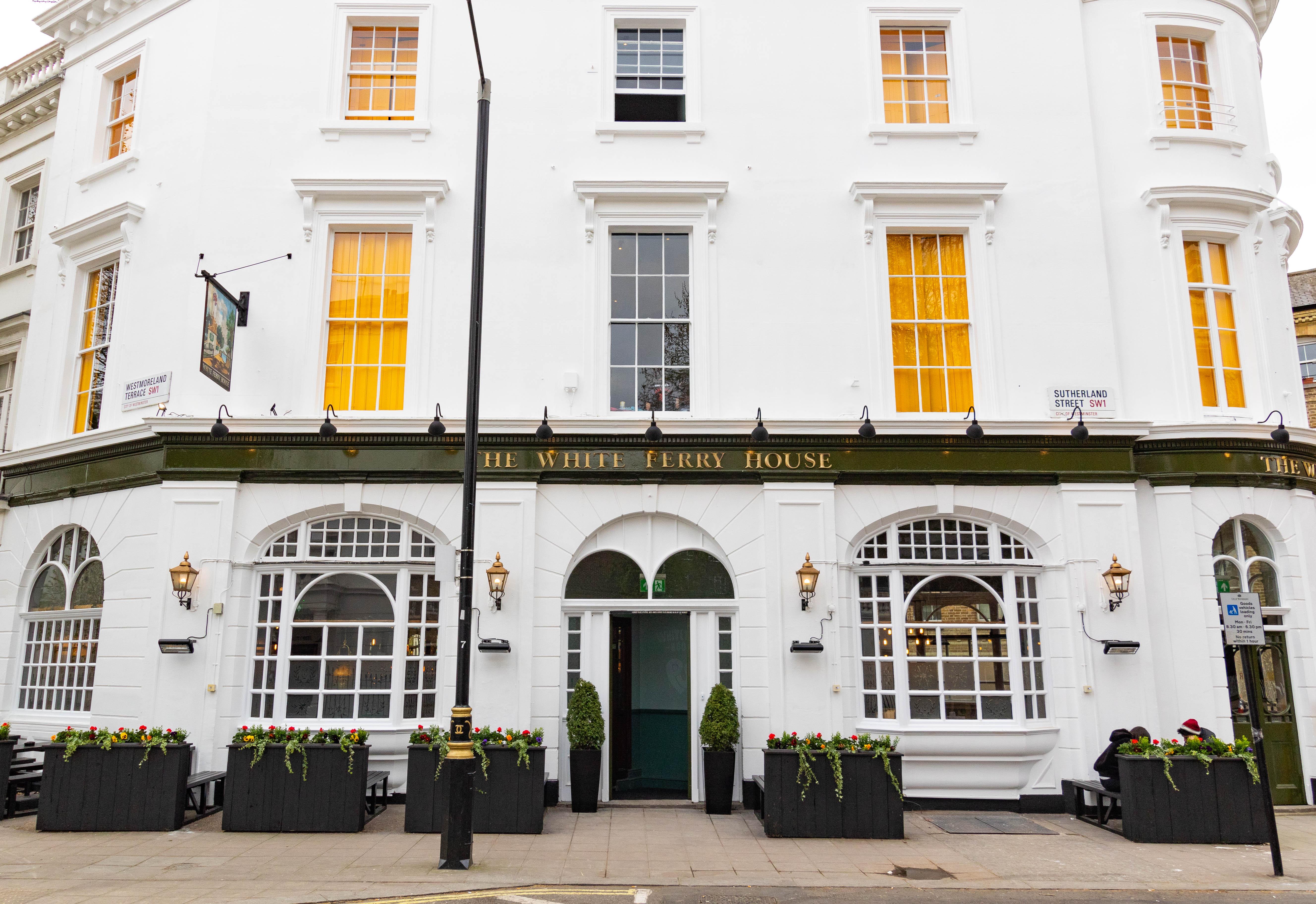 Publove @ The White Ferry, Victoria London Luaran gambar