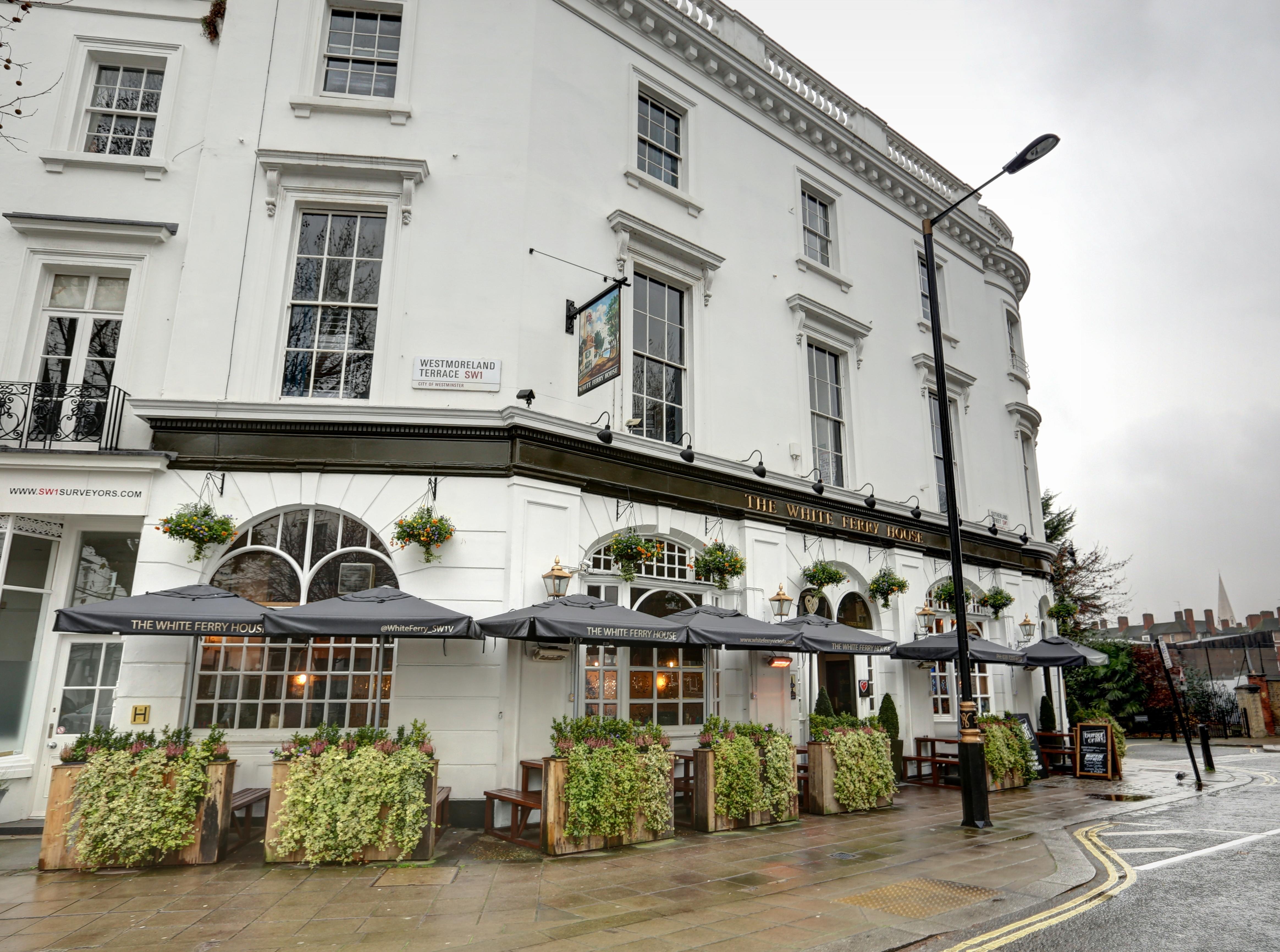 Publove @ The White Ferry, Victoria London Luaran gambar